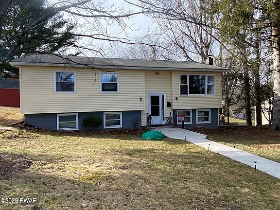 5th image of 34 Crestmont Dr