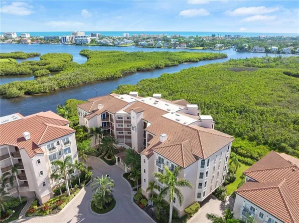 5430 Eagles Point Cir APT 202, Sarasota, FL 34231