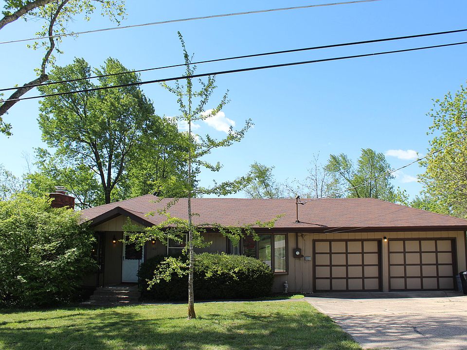 1305 Martin Avenue, Ava, MO 65608 | Zillow