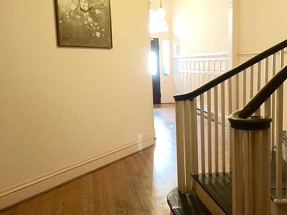 2nd image of 1031 Saint Paul St #3F