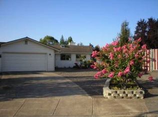 1208 Melissa Cir, Medford, OR 97504