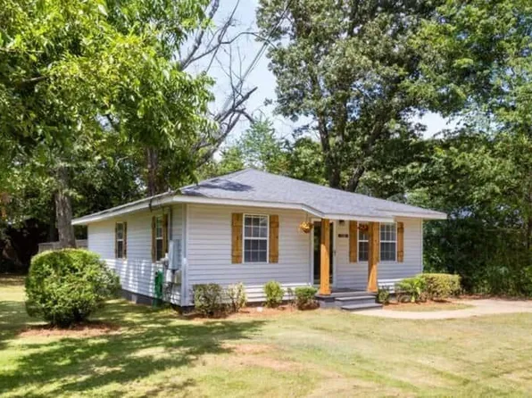 110 19th St, Opelika, AL 36801