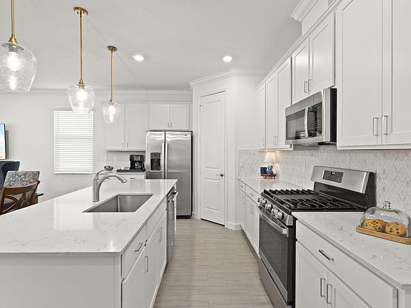 5th image of 524 SE Mulberry Way