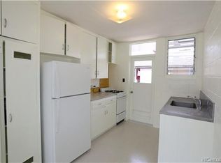 2837 Varsity Cir APT D, Honolulu, HI 96826