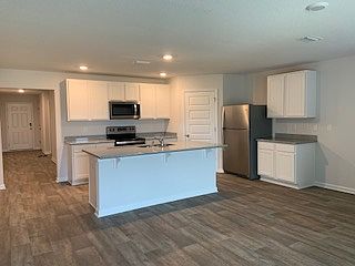 4th image of 5633 Fulcina Ct