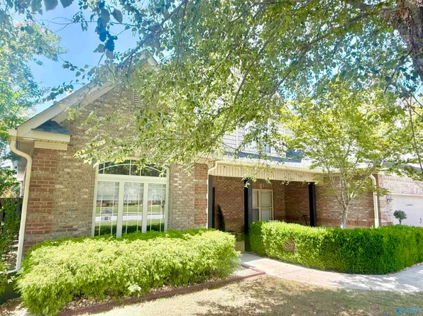 2311 Amberly Ln, Decatur, AL 35603