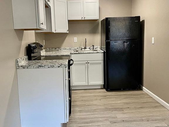 5th image of 1530 & 1540 Elm St #2