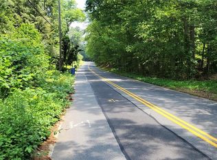 1135 Middle Tpke E, Manchester, CT 06040