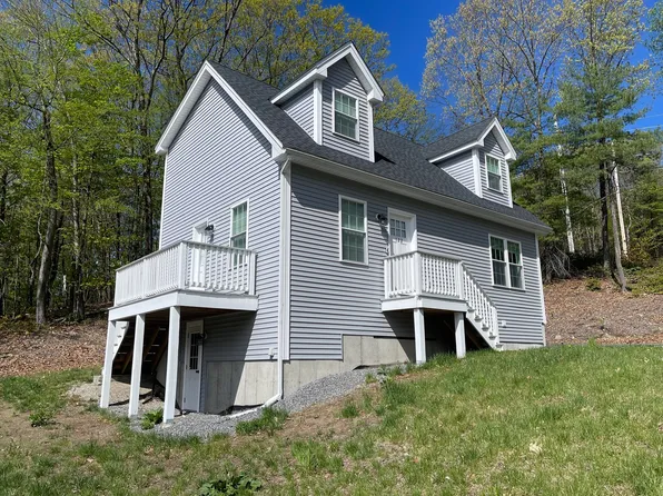 122 Swan Ave, Fitchburg, MA 01420