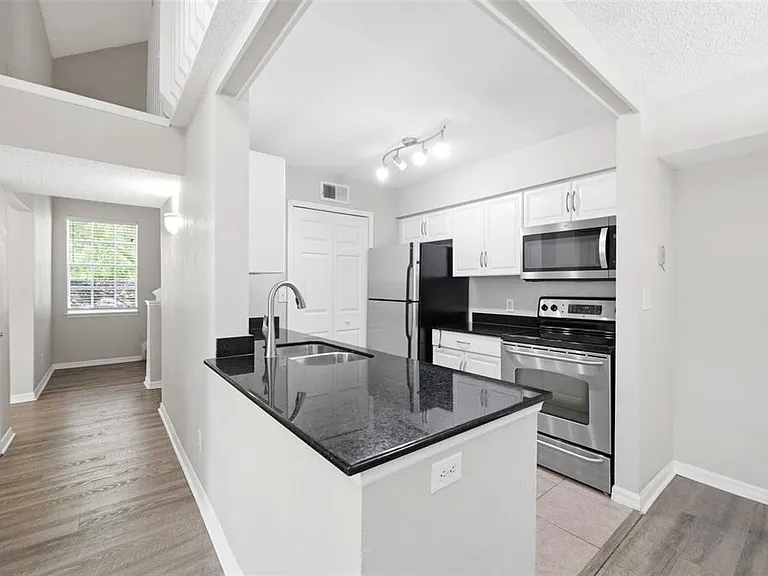 3274 Haviland Ct #201 — Photo 14