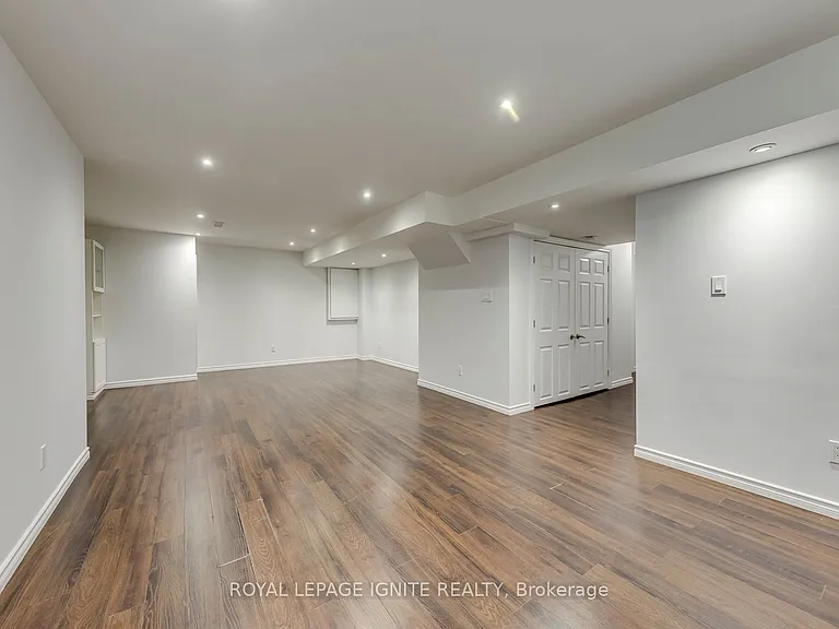 928 Philbrook Dr — Photo 43