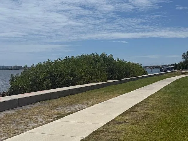 327 S Ocean Breeze #1 — Photo 17