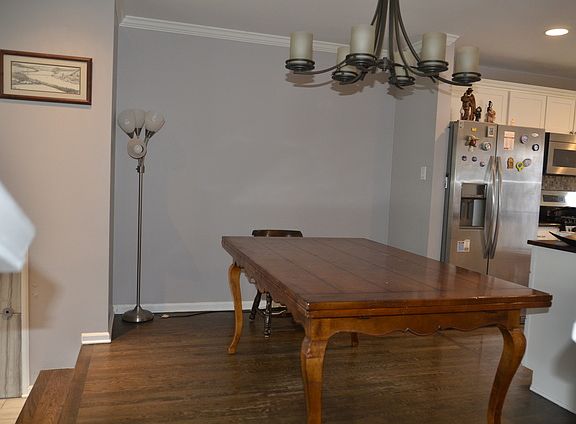 5th image of 3335C N Racine Ave #C