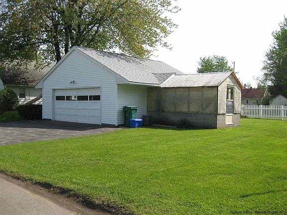 3rd image of 239 Glasco Tpke