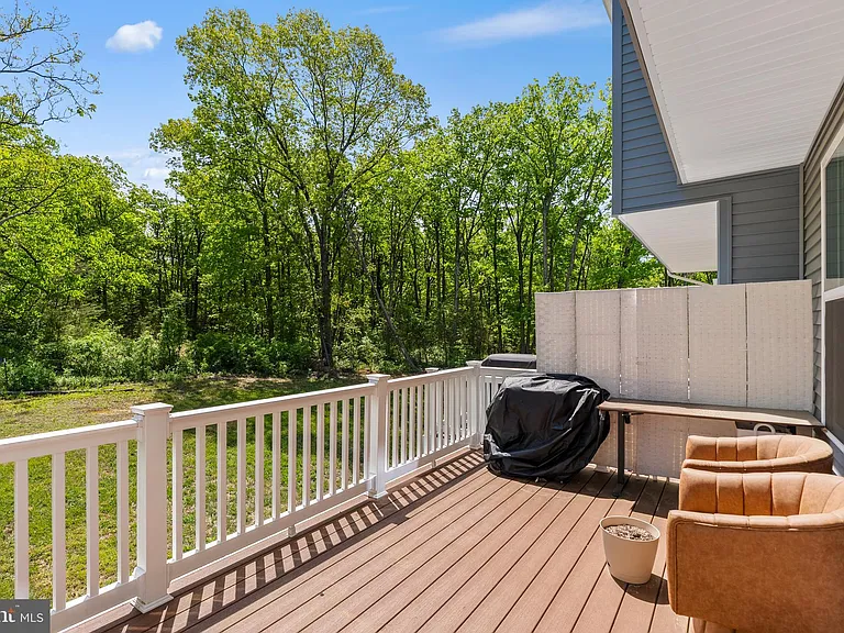 7903 Tanbridge Ln — Photo 11