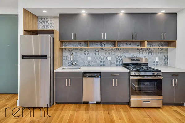 Rented by Rennit Inc. | media 3