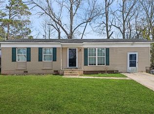 8 Westgate Park Dr, Newnan, GA 30263