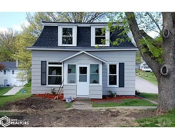 218 Broadway St, Brooklyn, IA 52211