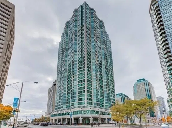 10 Yonge St Unit 3410, Toronto, ON M5E 1R4