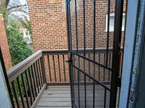 3rd image of 1326 Floyd Ave APT 4