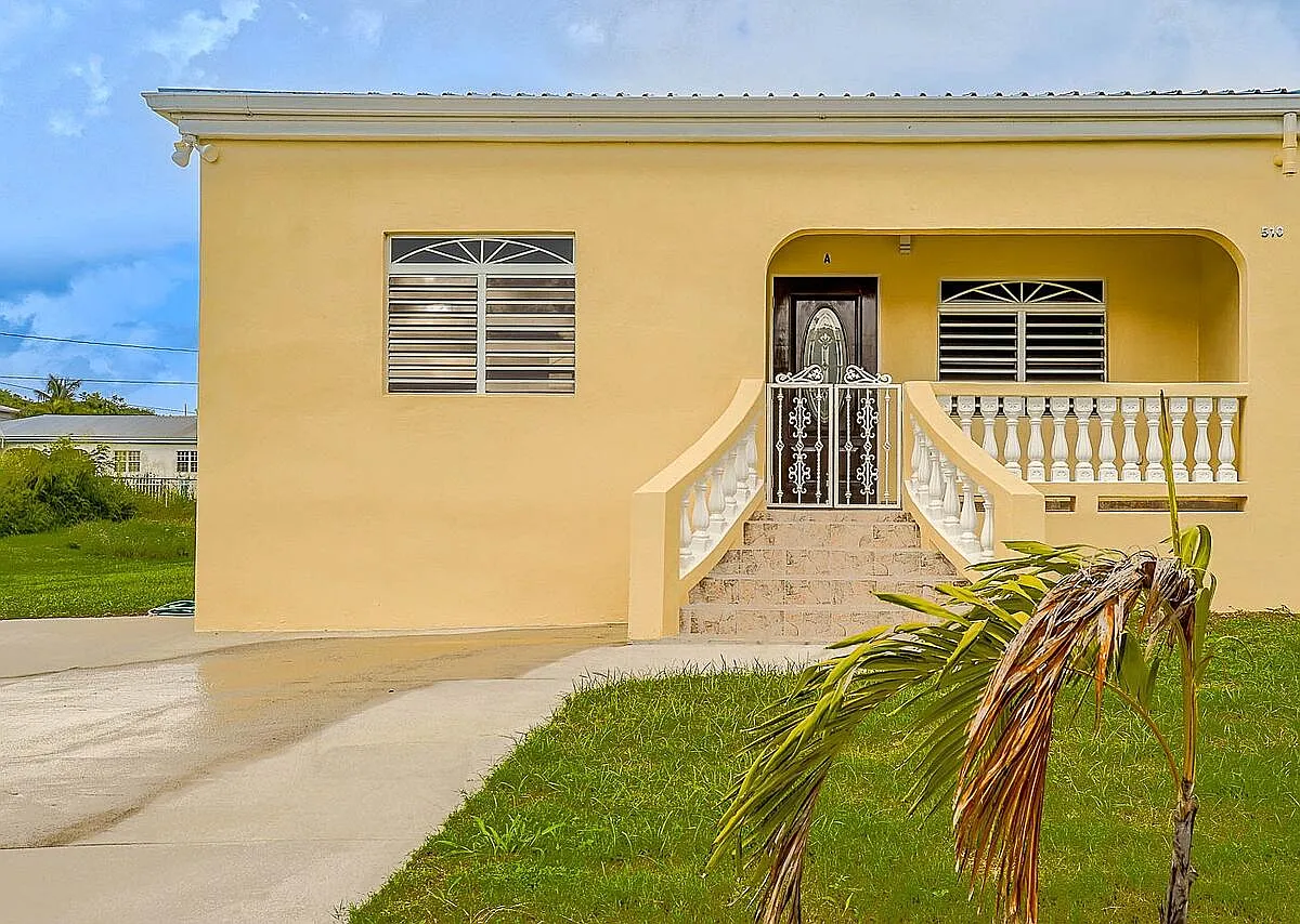 2 bed, $2,300 — Photo 3