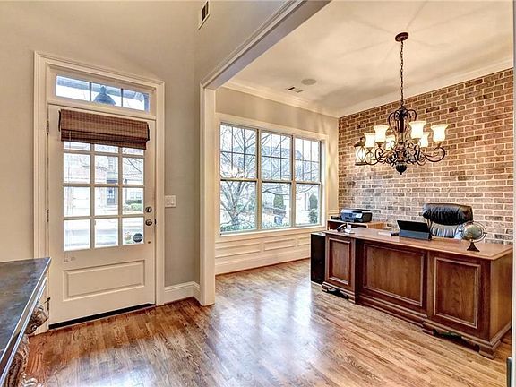 4th image of 1598 Legrand Cir