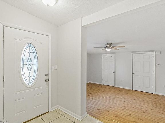 2nd image of 2314 Misty Dr