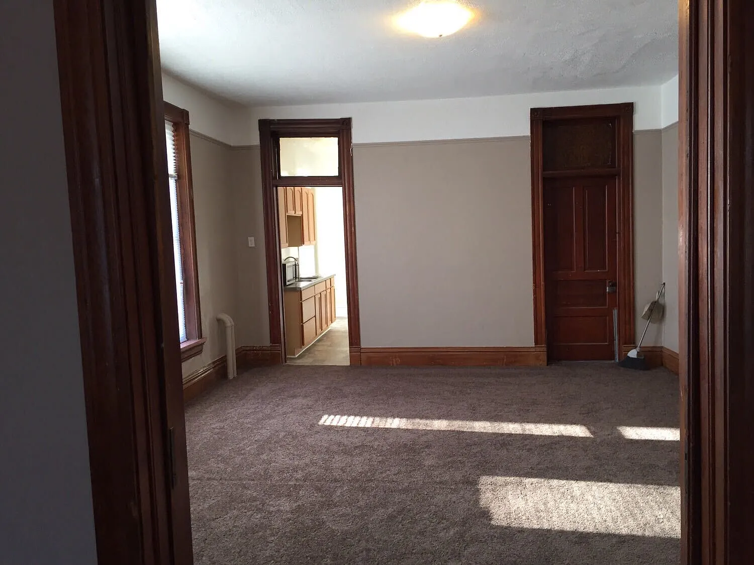 207 N 2nd St — Photo 4
