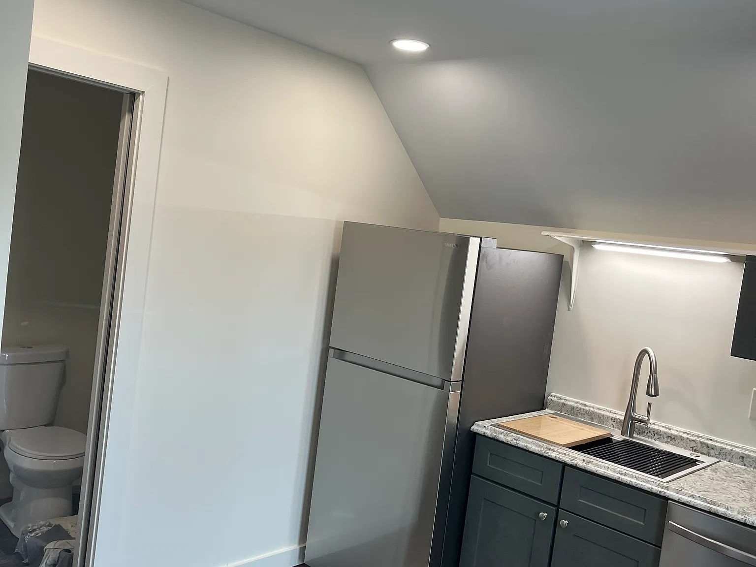 1 bed, 795 sqft, $1,350 — Photo 3