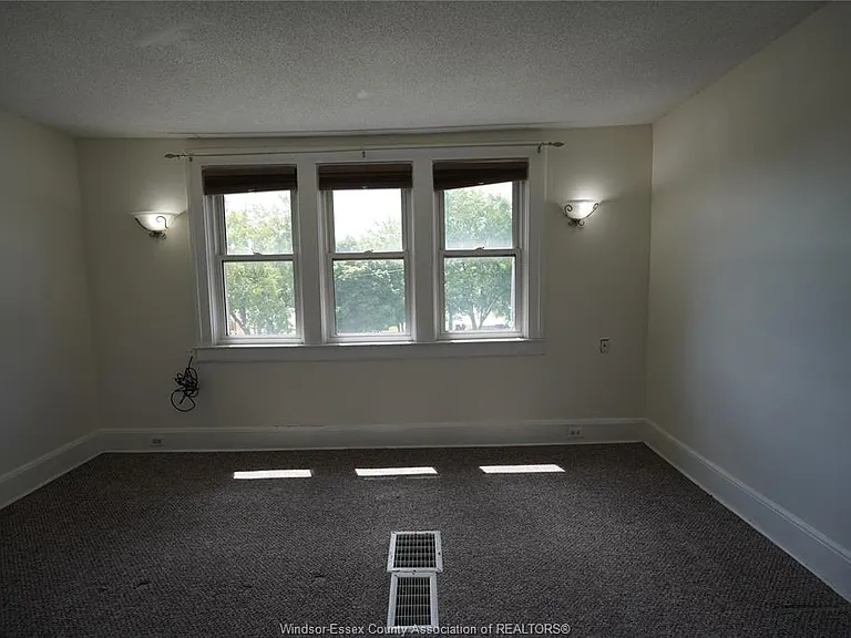1450 Bruce Ave — Photo 25