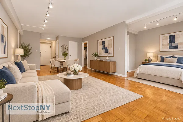 Living room, photo 1