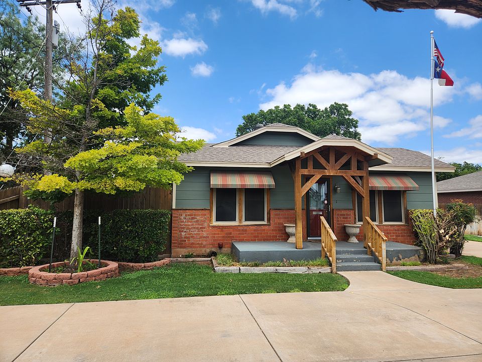 1st image of 210 S Mockingbird Ln