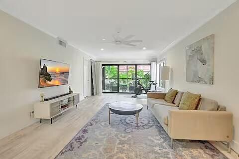 3rd image of 935 Sweetwater Lane #204