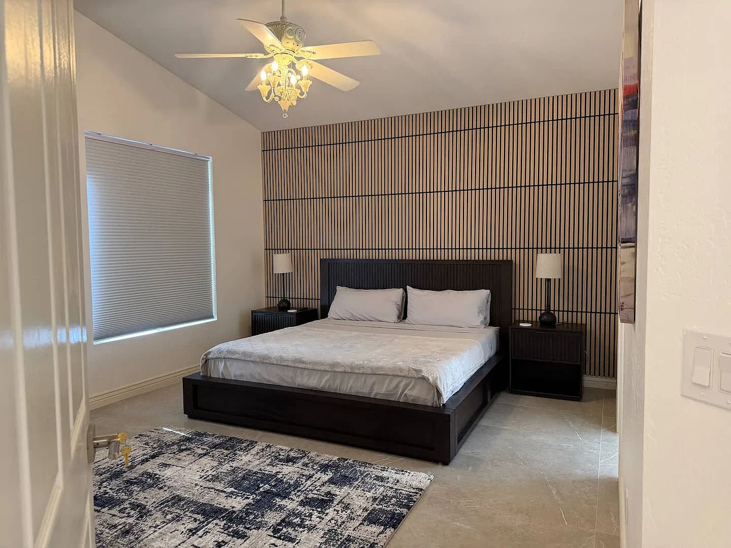 3 bed, 1879 sqft, $7,495 — Photo 4
