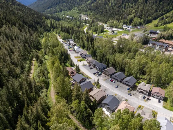 1367 Burfield Dr, Sun Peaks Mountain, BC V0E 5N0