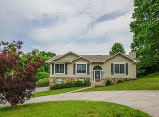 7137 Ridgestone Dr, Ooltewah, TN 37363