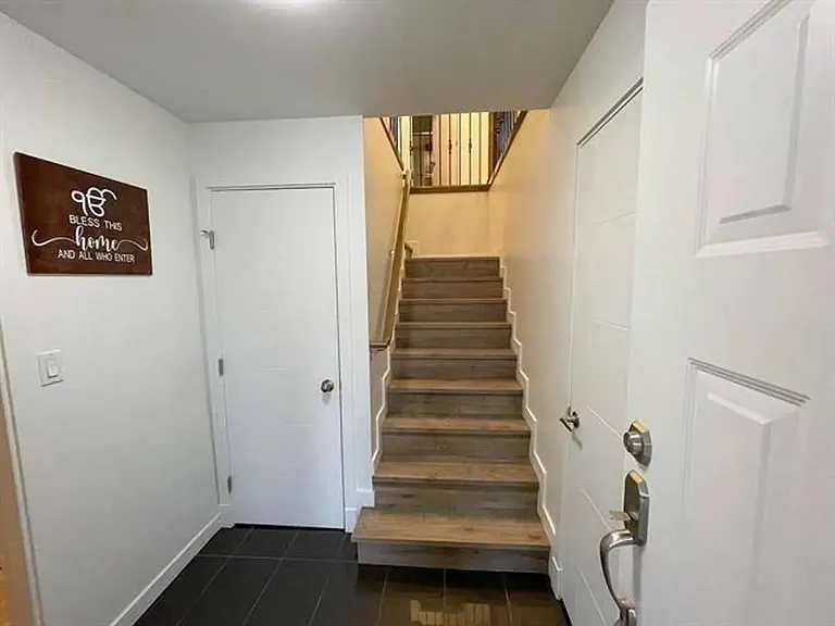 23422 Sandpiper Ave #UPPER — Photo 5