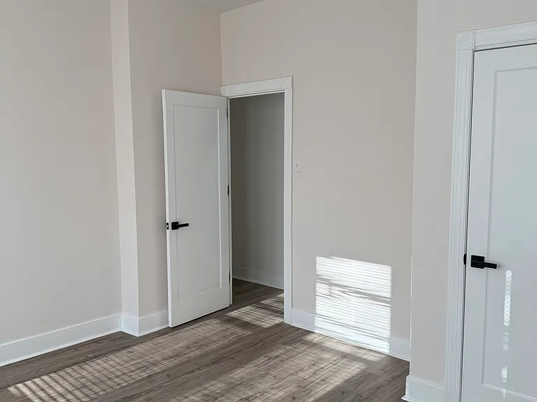 5758 Cedar Ave #1 — Photo 2
