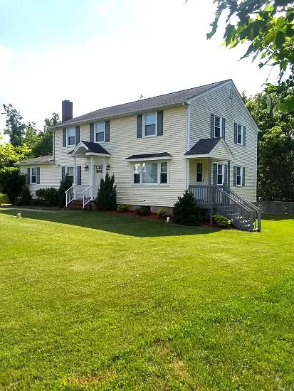 First Floor Apartment in 2 Family House