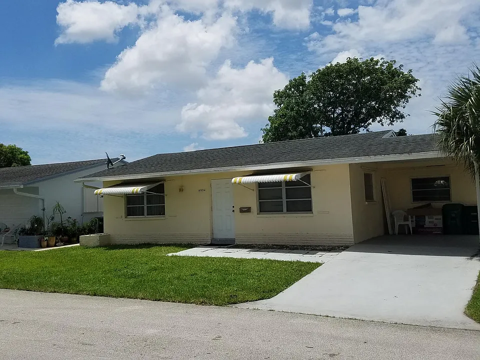 4934 NW 55th Ct