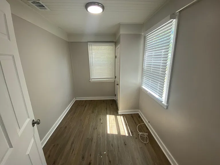 2211 Utah St — Photo 11
