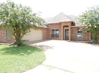 101 Highbury Cv, Canton, MS 39046