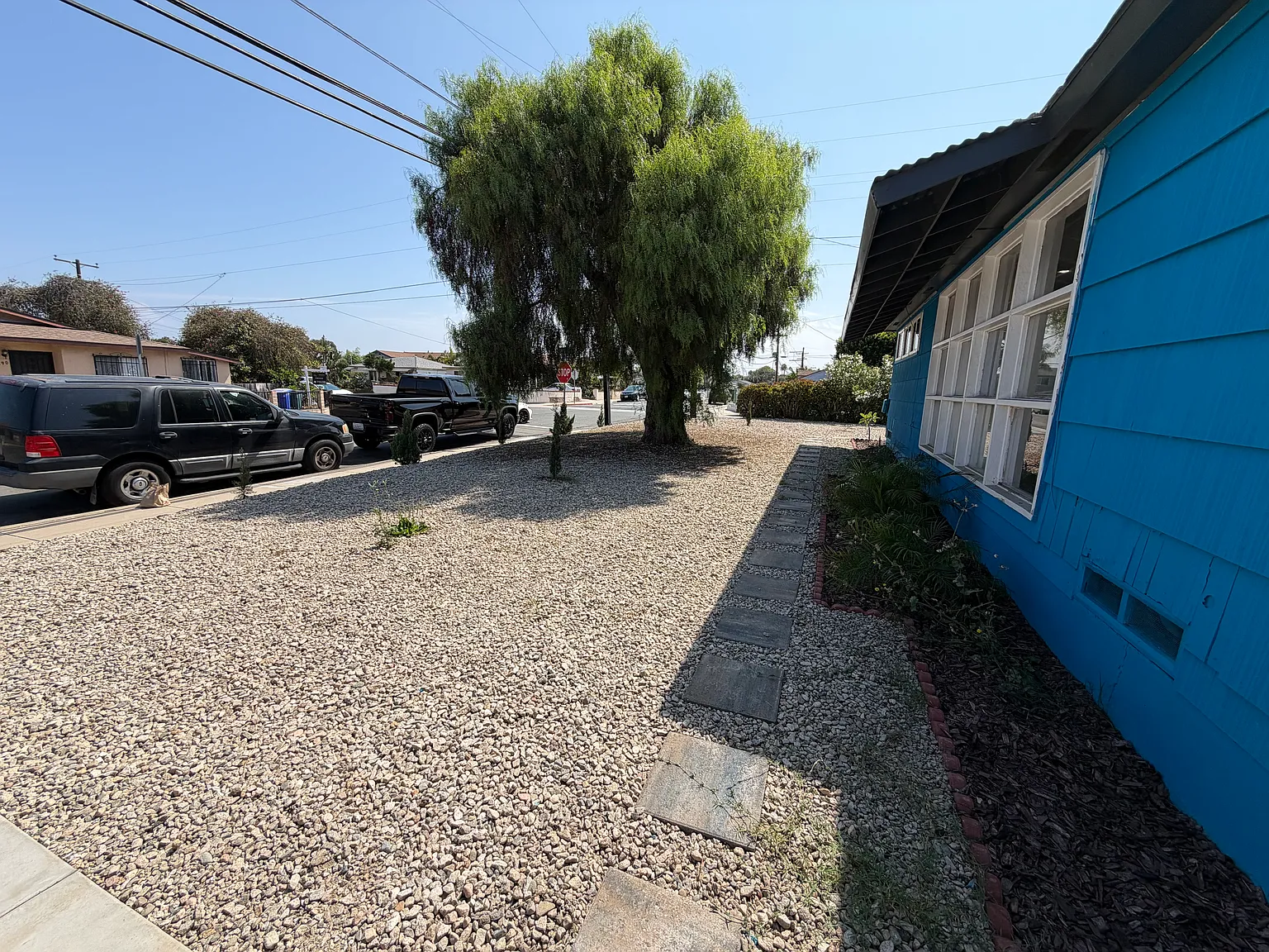 4 bed, 1400 sqft, $4,195 — Photo 4