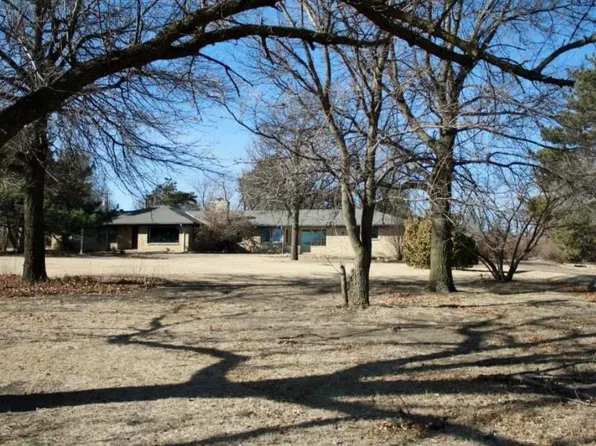15 Crestview Lakes, Wichita, KS 67202