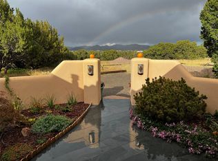 8 Balsa Rd, Santa Fe, NM 87508