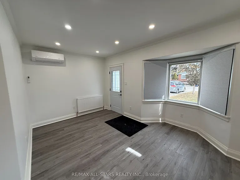 92 39th St #2 — Photo 5