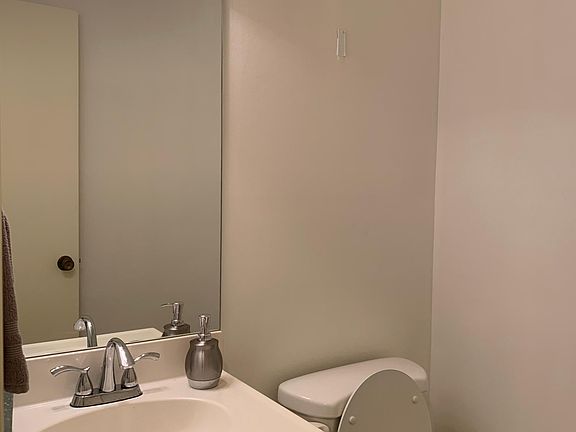 5th image of 2181 NE 67th St APT 605