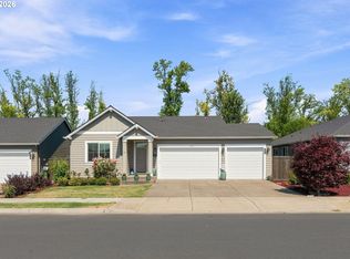 127 NE Hill Way, Estacada, OR 97023