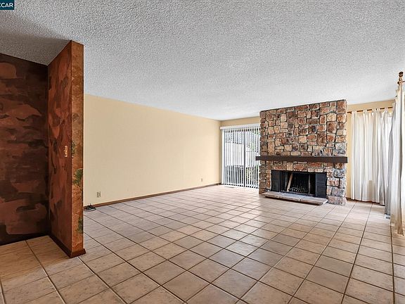 4th image of 674 Pinon Ave