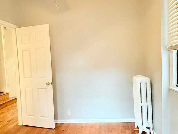 3rd image of 21-47 33rd St APT 1F